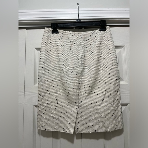 🔥3/$15🔥 Talbots Pencil Skirt - Picture 3 of 5